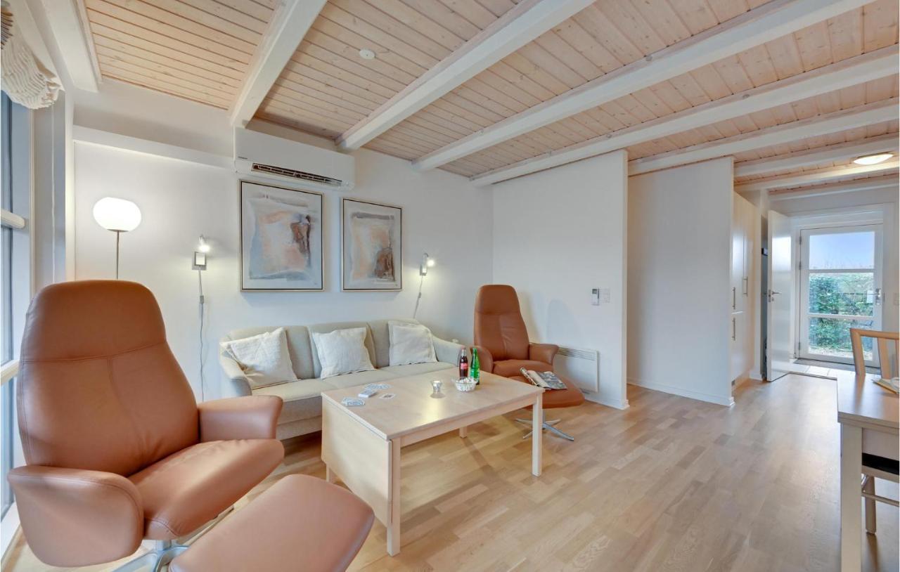 Hus R Villa Хене Странд Екстериор снимка